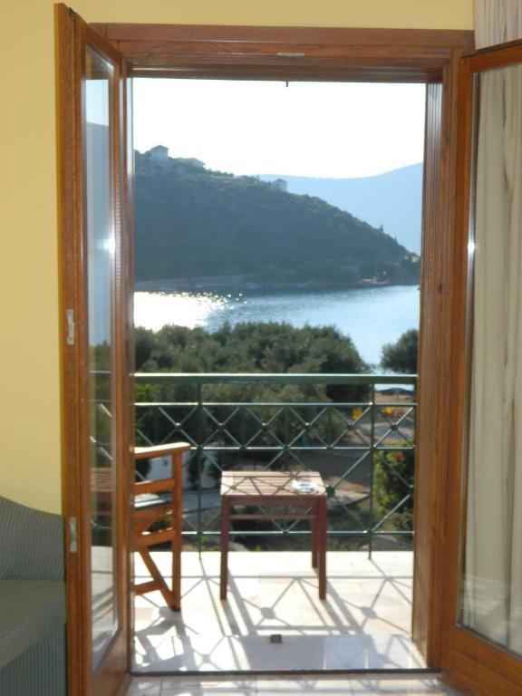 Forkis Apartments Vathy  Quarto foto